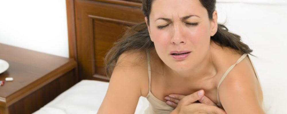 嗓子冒烟疼是心梗前兆 心梗前兆有哪些症状 如何才能预防心肌梗死